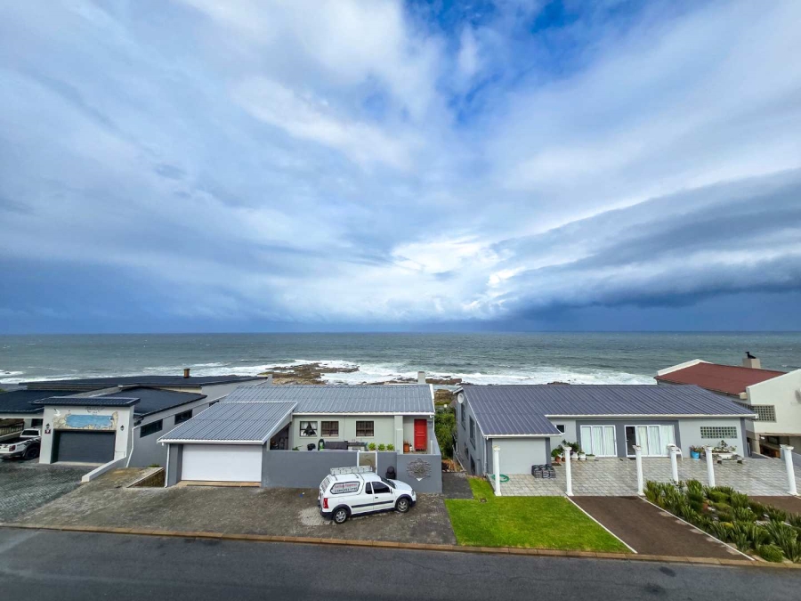 5 Bedroom Property for Sale in Jongensfontein Western Cape